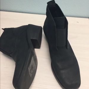 Black Eileen fisher boots